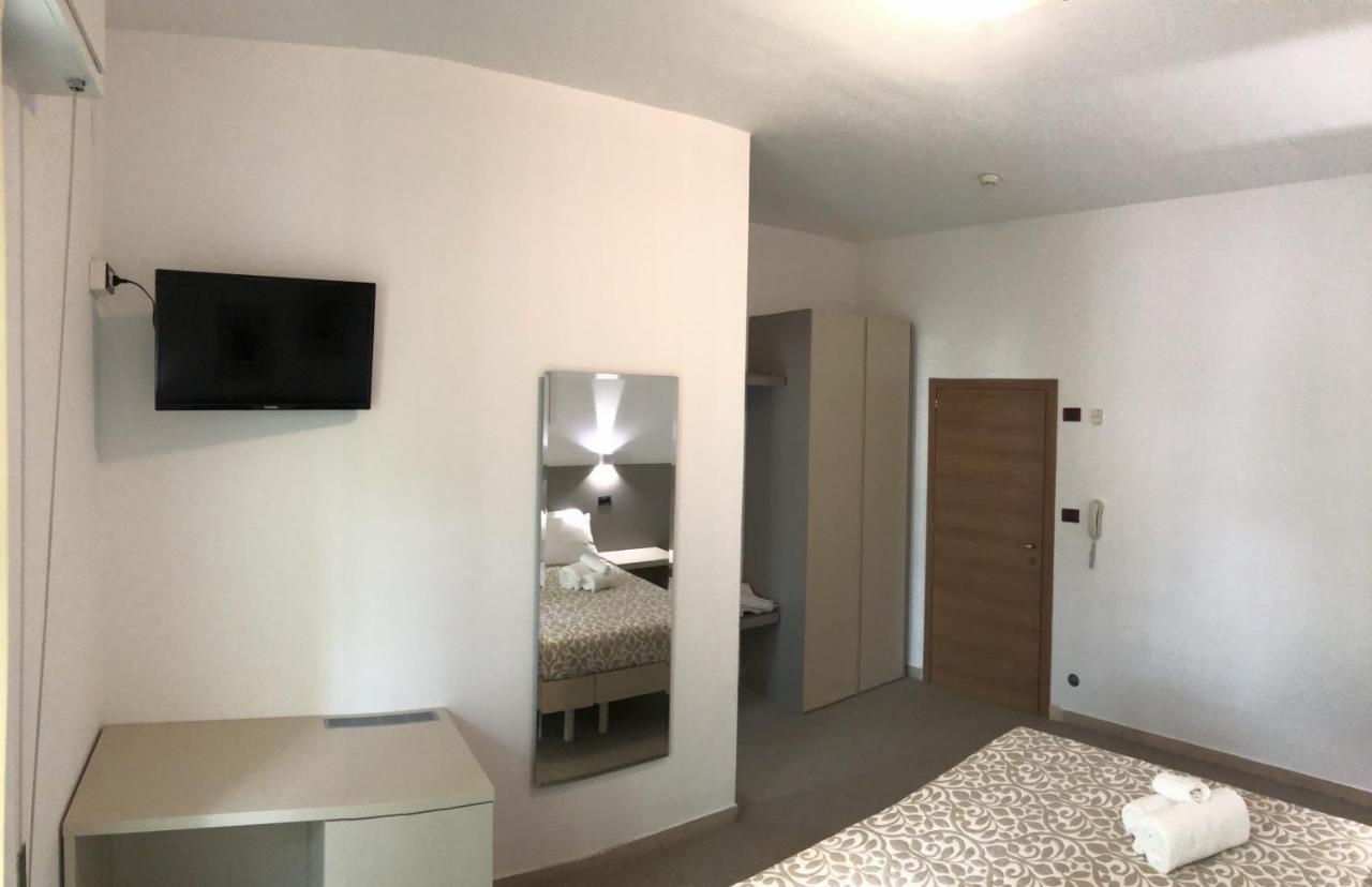 Vinsea Hotel เบลลาเรีย-อีเจอา มารีนา ภายนอก รูปภาพ