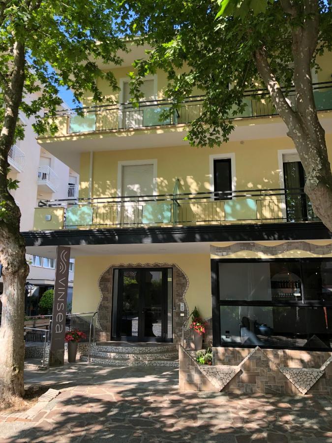 Vinsea Hotel เบลลาเรีย-อีเจอา มารีนา ภายนอก รูปภาพ