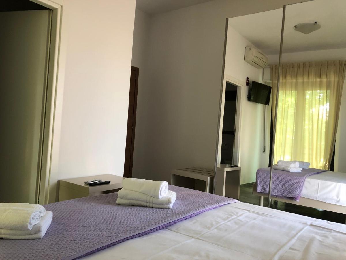 Vinsea Hotel เบลลาเรีย-อีเจอา มารีนา ภายนอก รูปภาพ