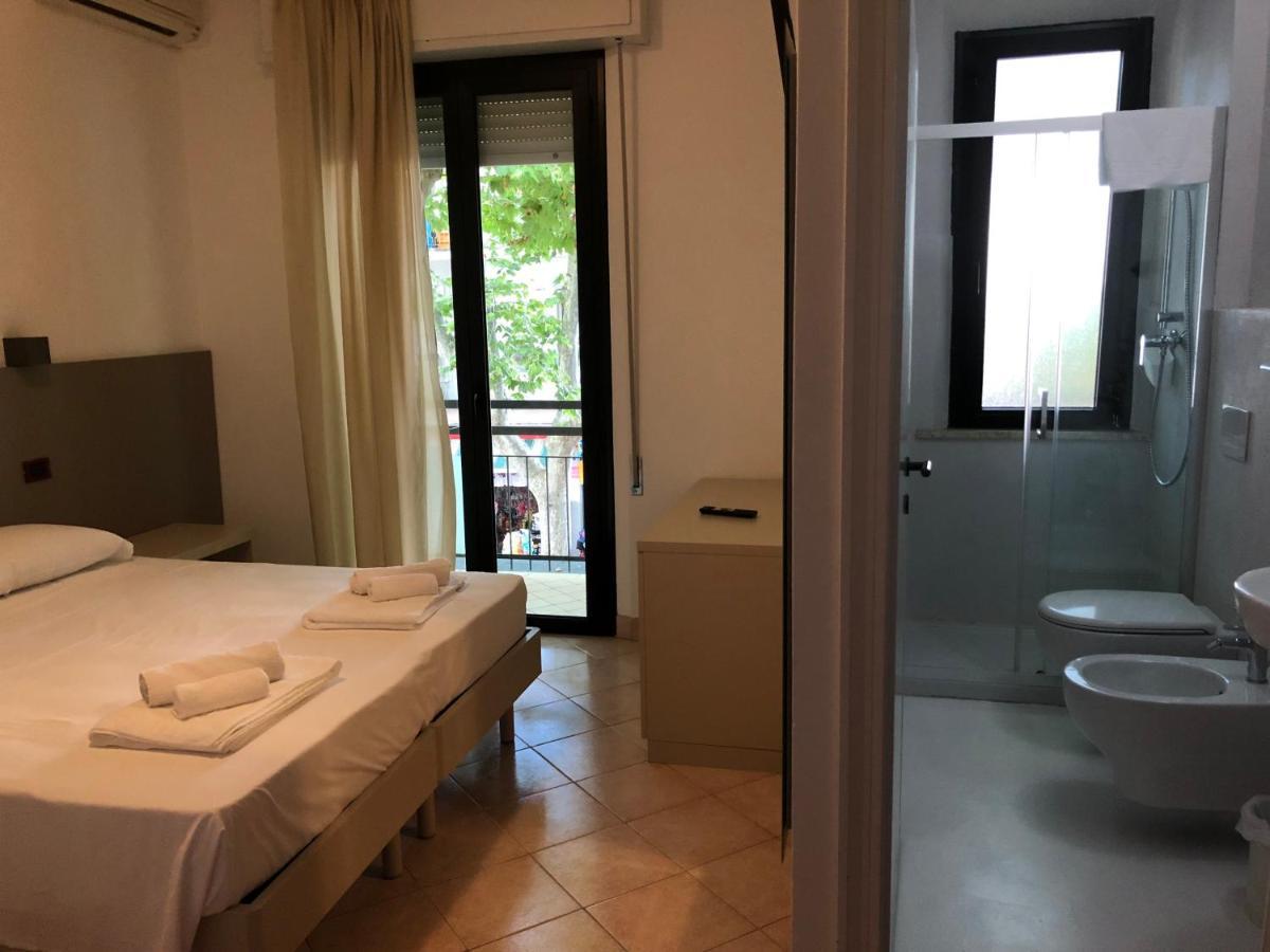 Vinsea Hotel เบลลาเรีย-อีเจอา มารีนา ภายนอก รูปภาพ