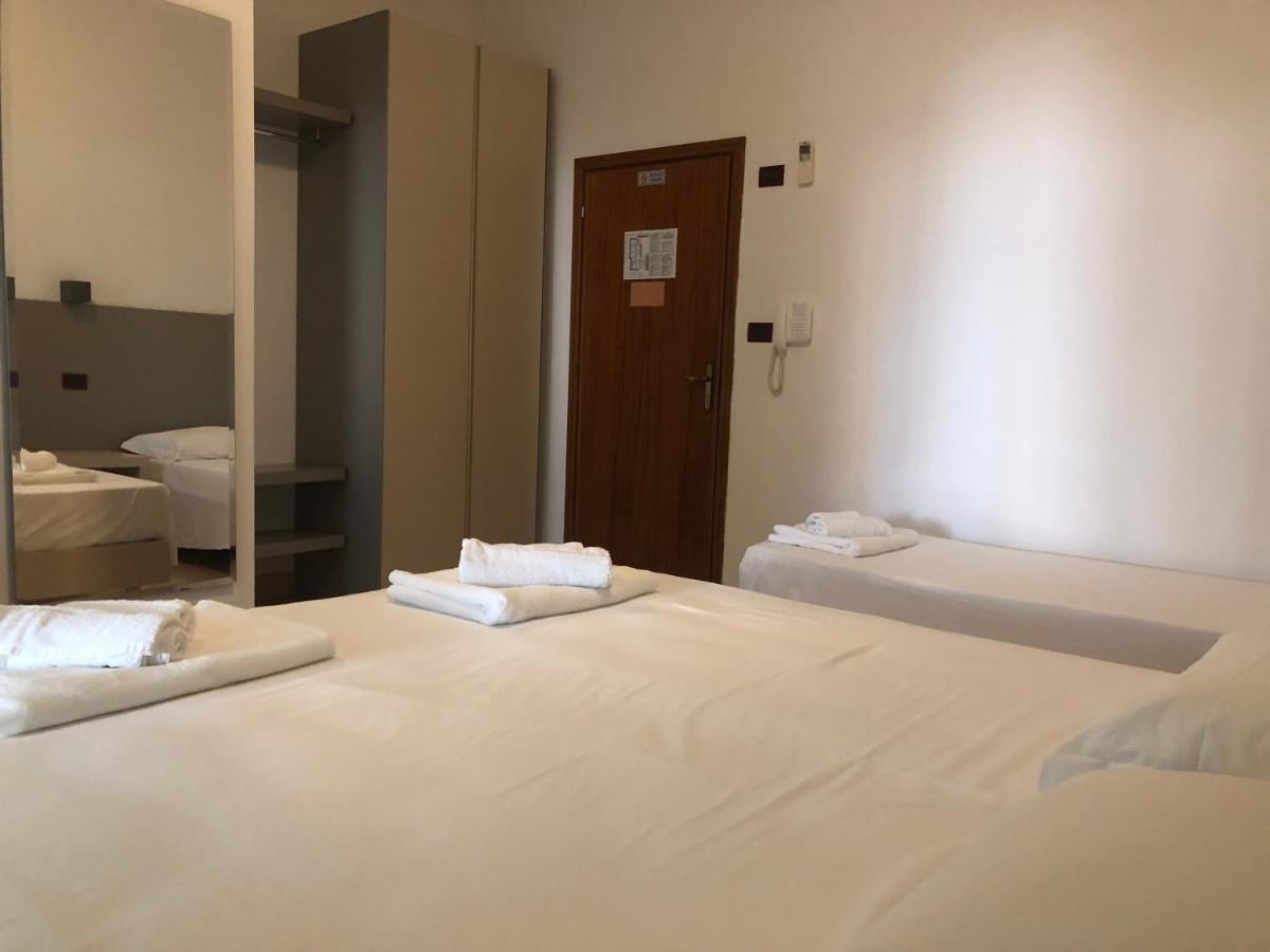 Vinsea Hotel เบลลาเรีย-อีเจอา มารีนา ภายนอก รูปภาพ
