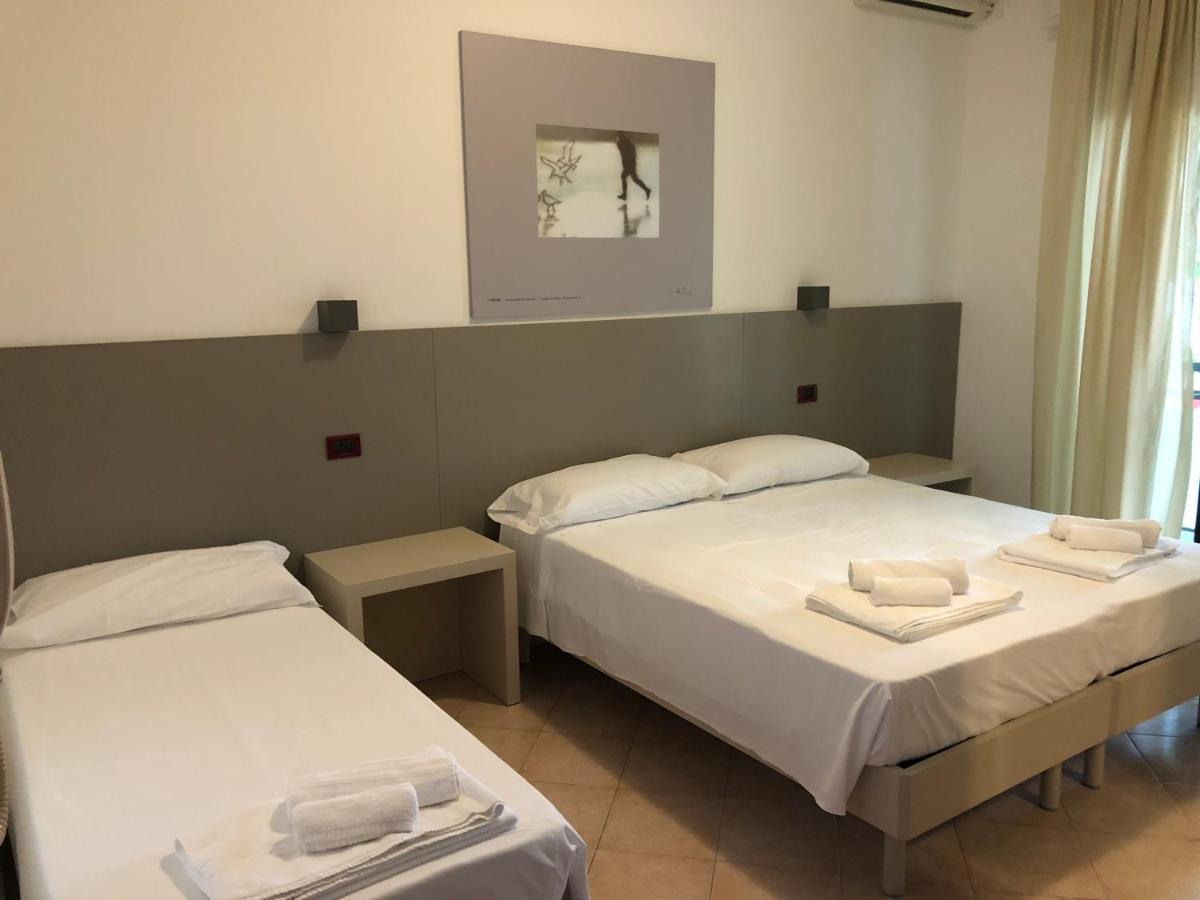 Vinsea Hotel เบลลาเรีย-อีเจอา มารีนา ภายนอก รูปภาพ